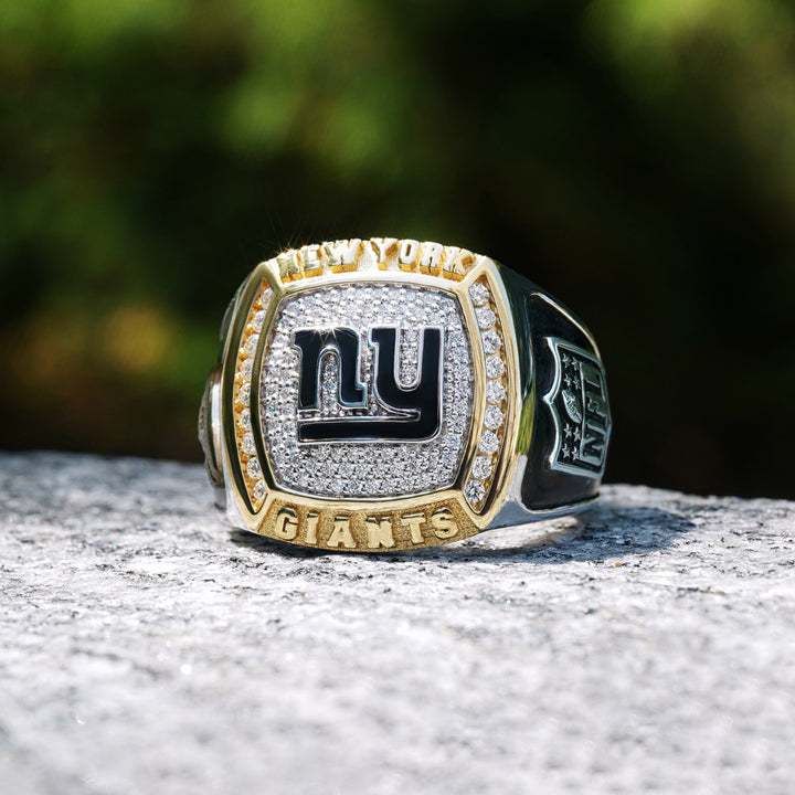 NFL NEW YORK GIANTS MEN'S TEAM RING with 1/2 CTTW Diamonds, 10K Yellow Gold and Sterling Silver