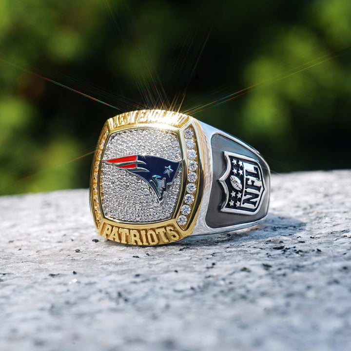 NFL NEW ENGLAND PATRIOTS MEN'S TEAM RING with 1/2 CTTW Diamonds, 10K Yellow Gold and Sterling Silver