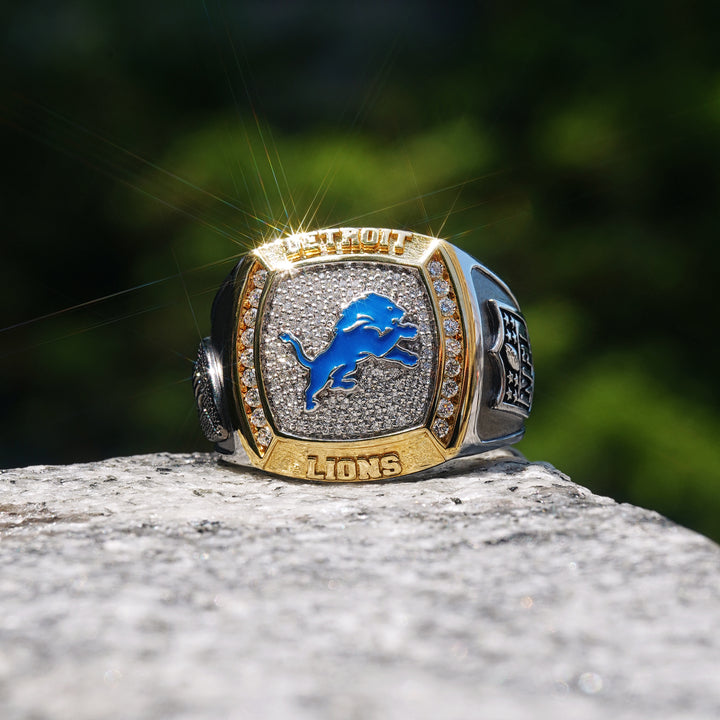 NFL DETROIT LIONS MEN'S TEAM RING with 1/2 CTTW Diamonds, 10K Yellow Gold and Sterling Silver