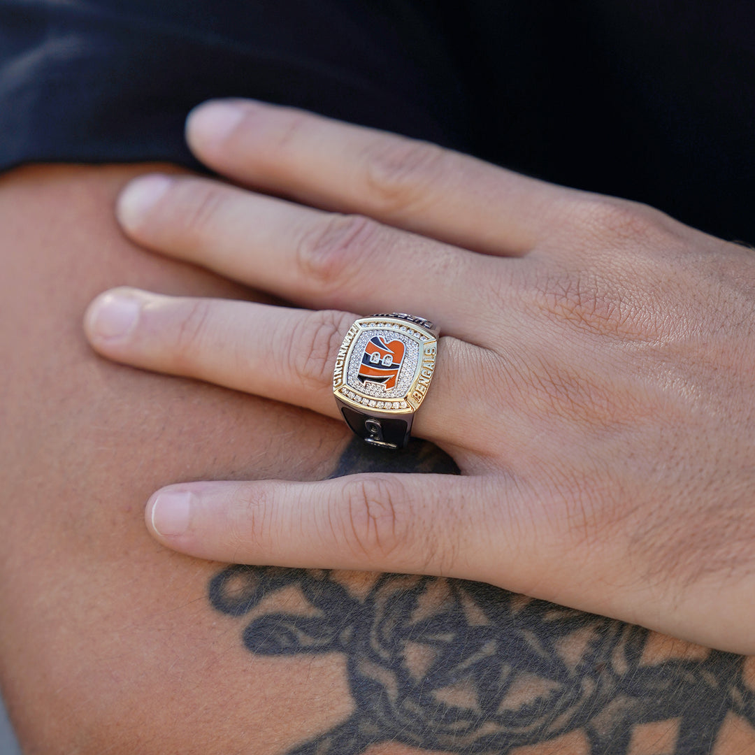 NFL CINCINNATI BENGALS MEN'S ONYX RING with 1/20 CTTW Diamonds and Sterling Silver