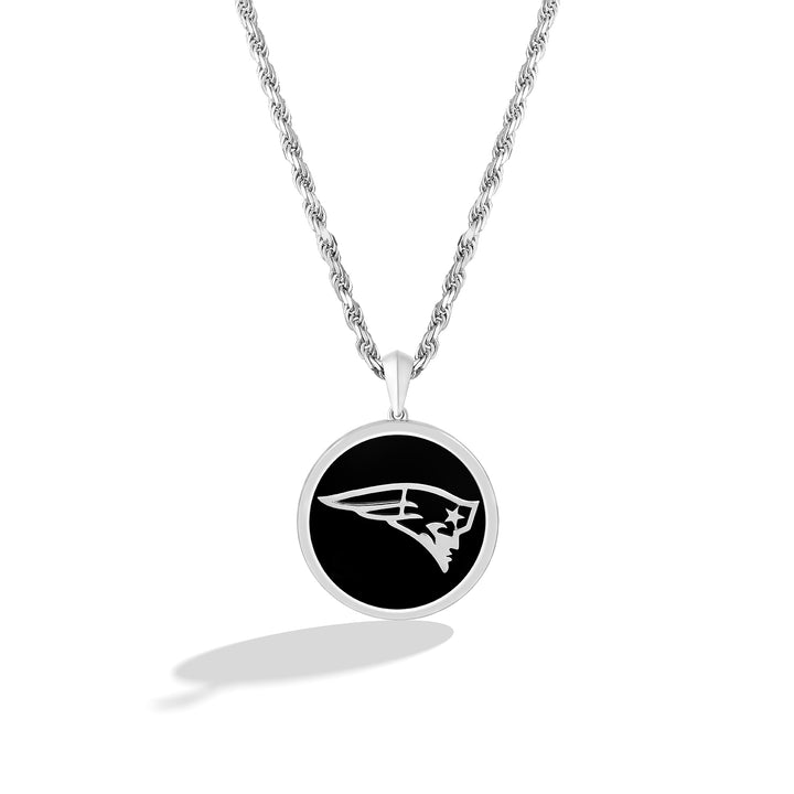 NFL NEW ENGLAND PATRIOTS UNISEX SILVER AND BLACK ONYX PENDNAT